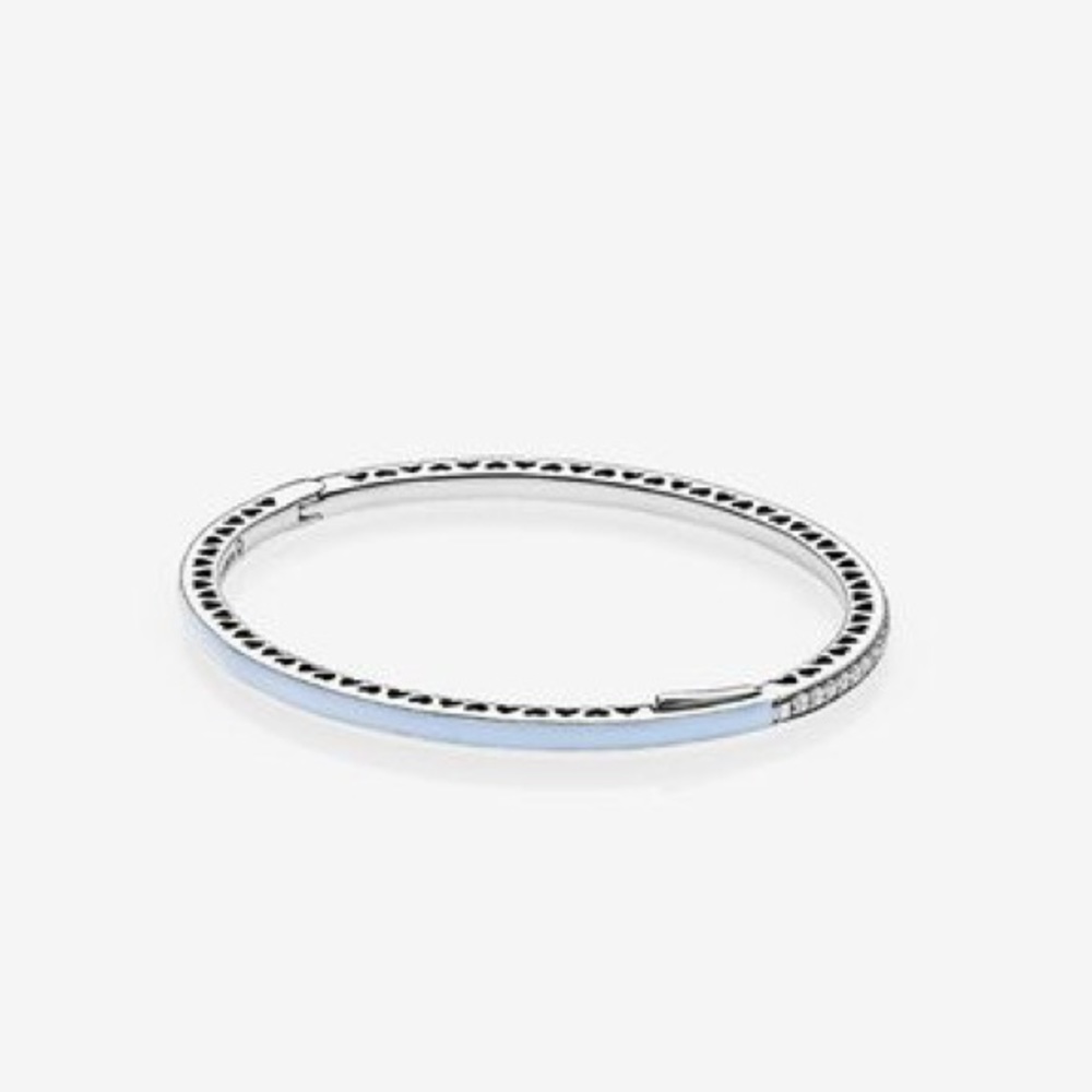 Radiant Hearts of PANDORA Bangle Bracelet Air Blue